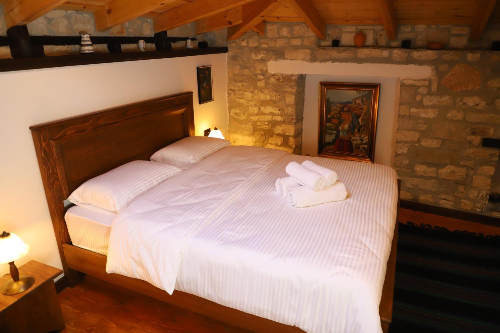Vila Art Berat Castle Exterior foto