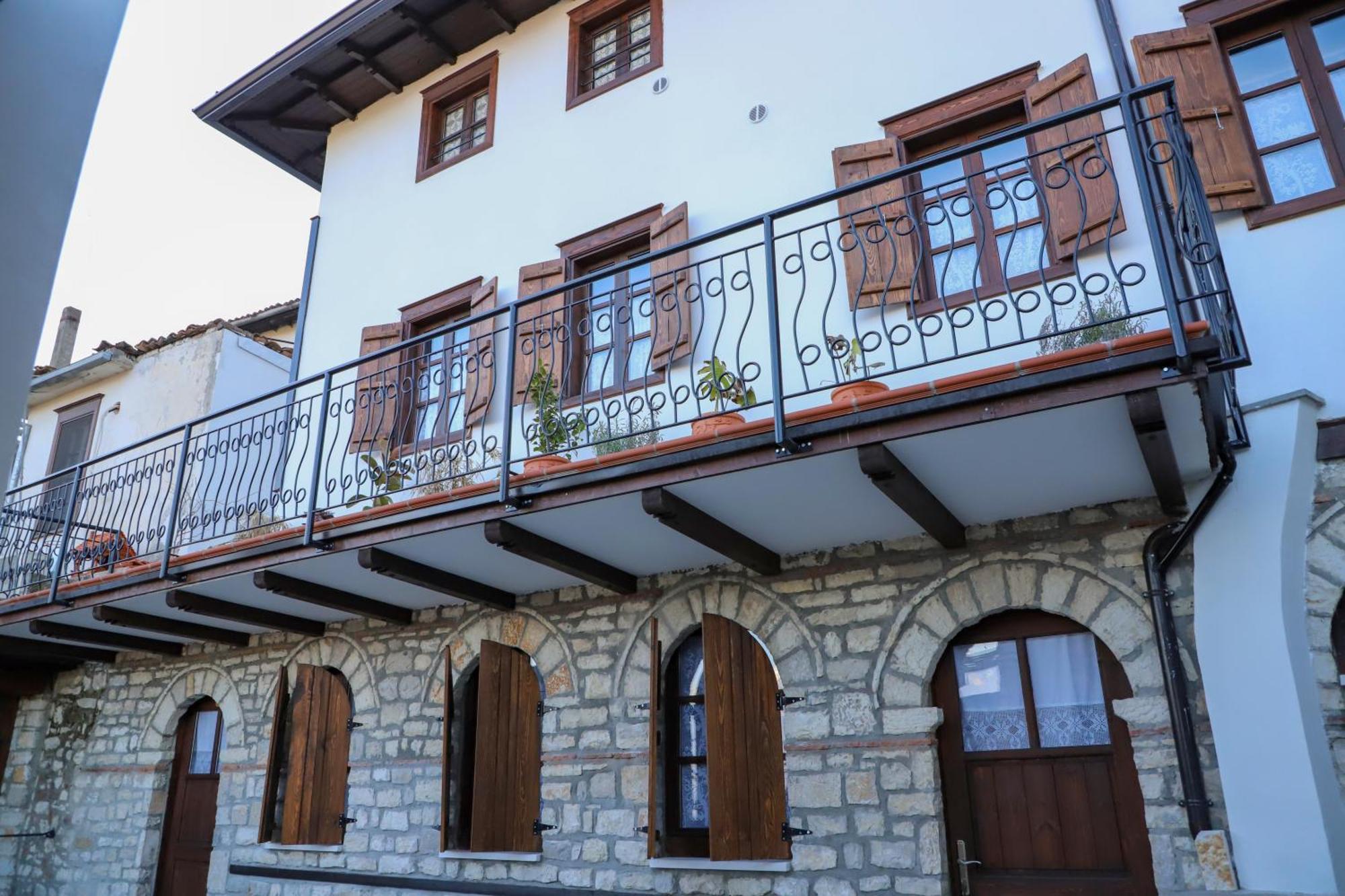 Vila Art Berat Castle Exterior foto
